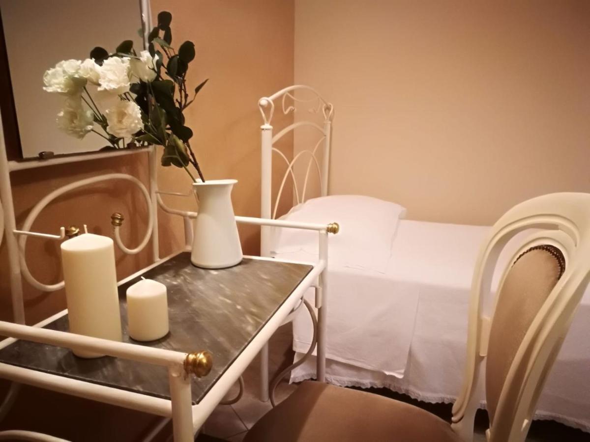 Bed and Breakfast La Rosa Del Barone Cancellara Екстер'єр фото